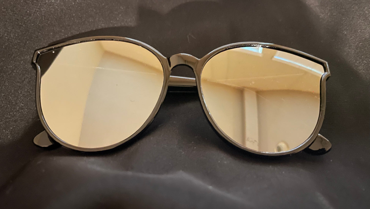 Black Mirrored Lens Sunglasses